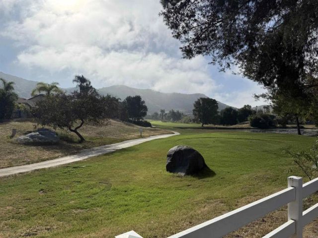 3156 Willow Creek Place, Escondido, CA 92027