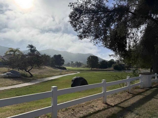 3156 Willow Creek Place, Escondido, CA 92027