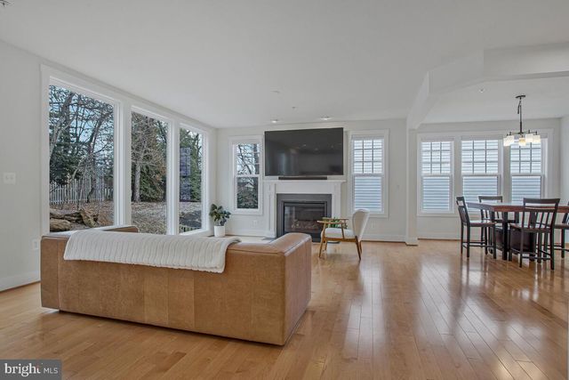 408 KOSMILL DR, Millersville, MD 21108