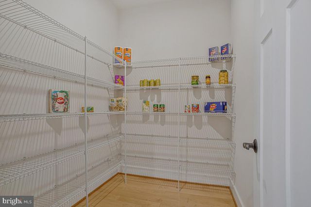 408 KOSMILL DR, Millersville, MD 21108