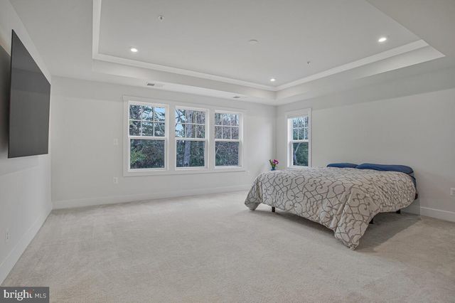 408 KOSMILL DR, Millersville, MD 21108