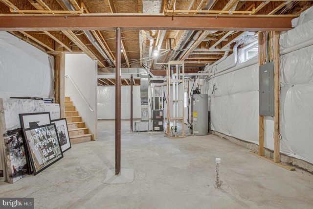 408 KOSMILL DR, Millersville, MD 21108