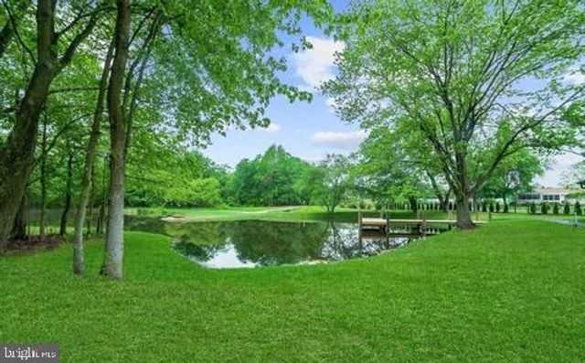 408 KOSMILL DR, Millersville, MD 21108