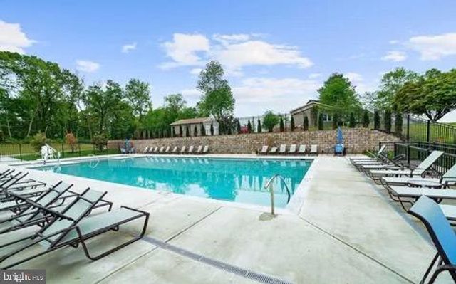 408 KOSMILL DR, Millersville, MD 21108