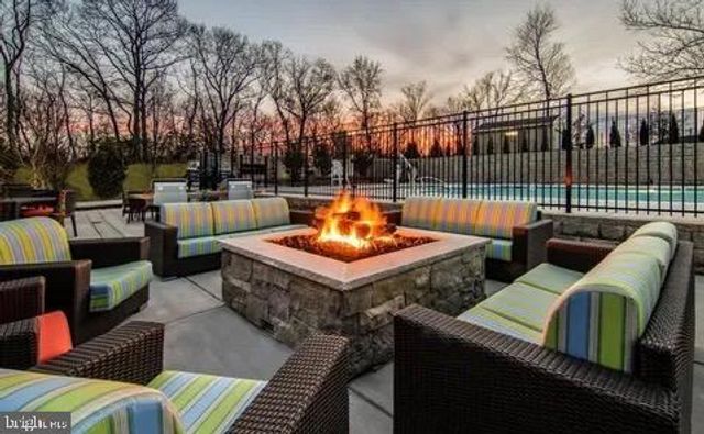 408 KOSMILL DR, Millersville, MD 21108