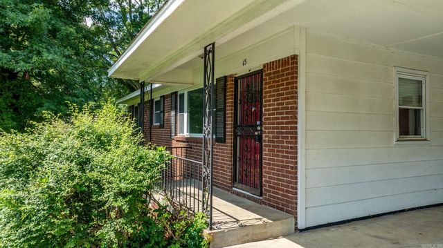 15 Village Court, Little Rock, AR 72209