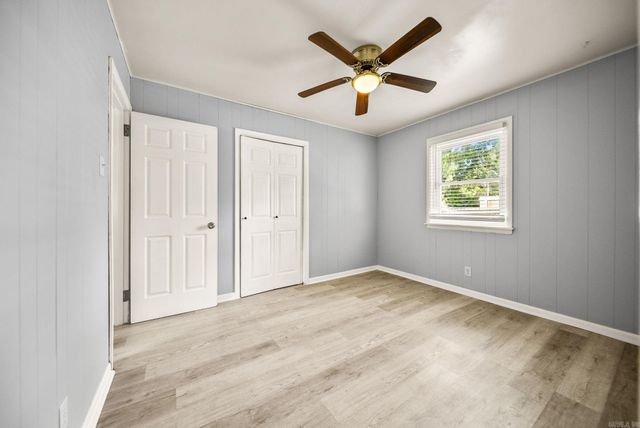 15 Village Court, Little Rock, AR 72209