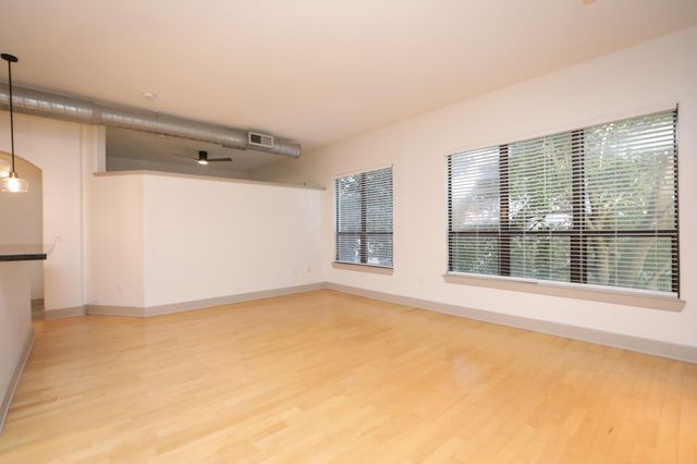 1901 Post Oak Boulevard 2109, Houston, TX 77056