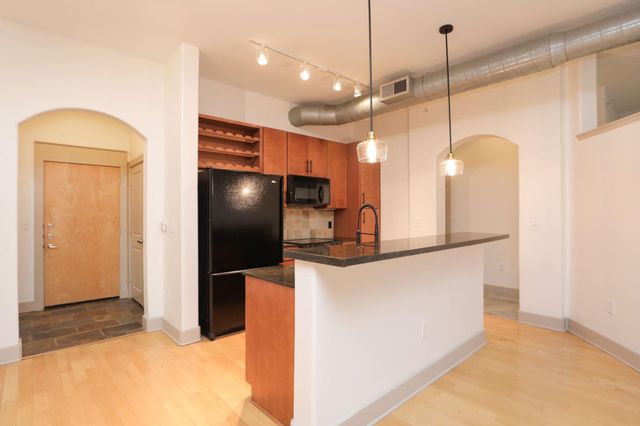 1901 Post Oak Boulevard 2109, Houston, TX 77056