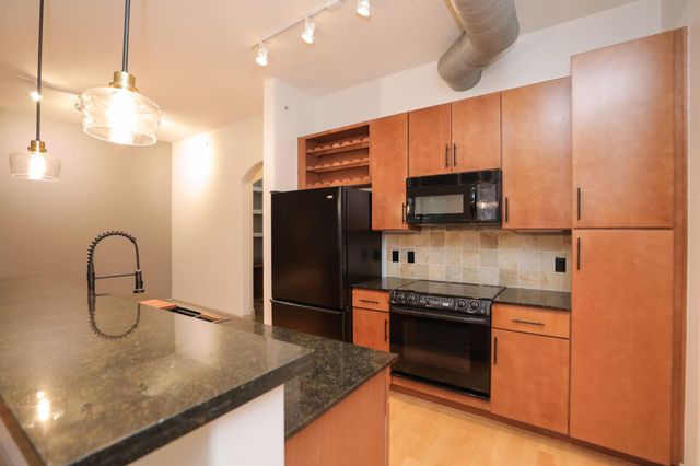 1901 Post Oak Boulevard 2109, Houston, TX 77056