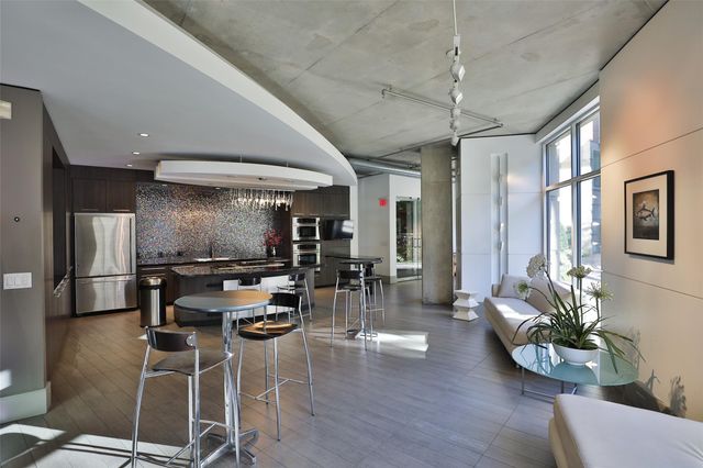 1901 Post Oak Boulevard 2109, Houston, TX 77056