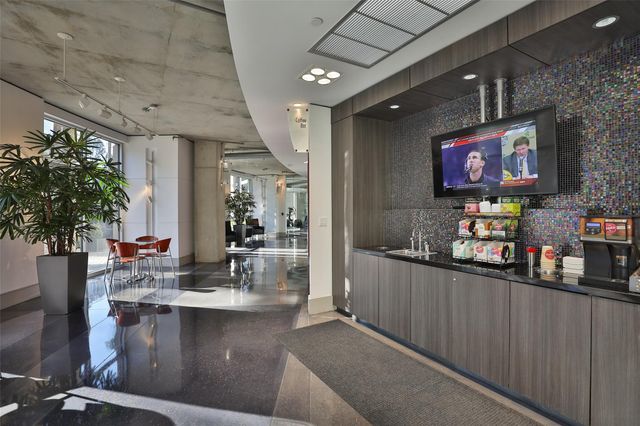 1901 Post Oak Boulevard 2109, Houston, TX 77056