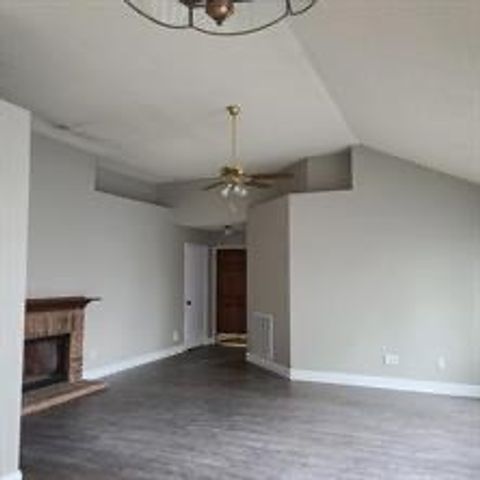 816 Wyndham Place, Arlington, TX 76017