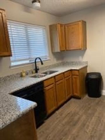 816 Wyndham Place, Arlington, TX 76017