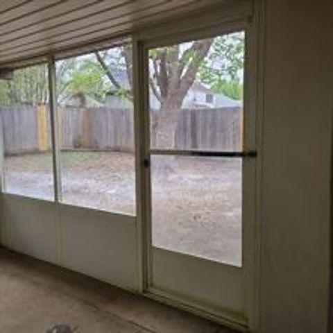 816 Wyndham Place, Arlington, TX 76017