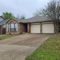 816 Wyndham Place, Arlington, TX 76017