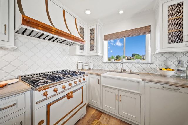 22130 E Cliff Drive 2A, Santa Cruz, CA 95062