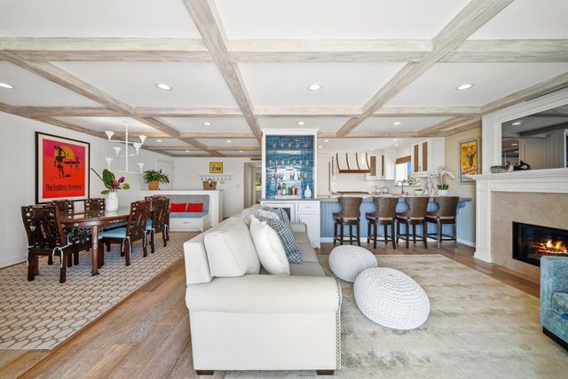 22130 E Cliff Drive 2A, Santa Cruz, CA 95062