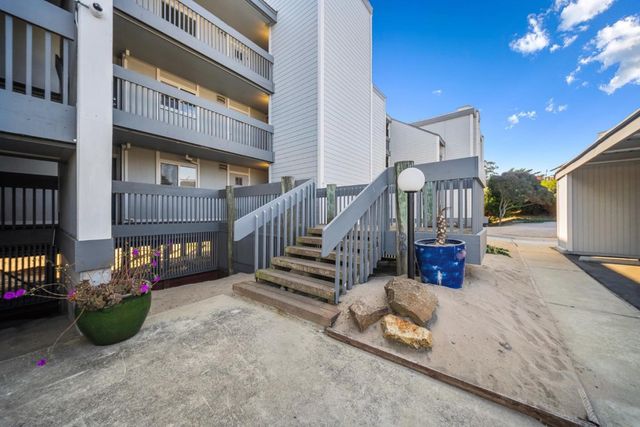 22130 E Cliff Drive 2A, Santa Cruz, CA 95062