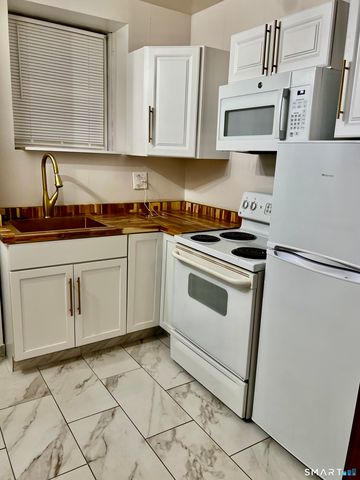 43 Taylor Avenue, New Haven, CT 06515