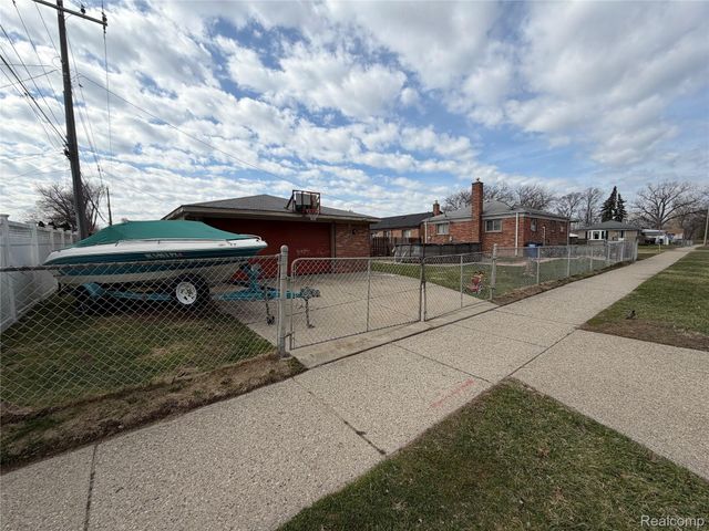 32011 Grandview Avenue, Westland, MI 48186