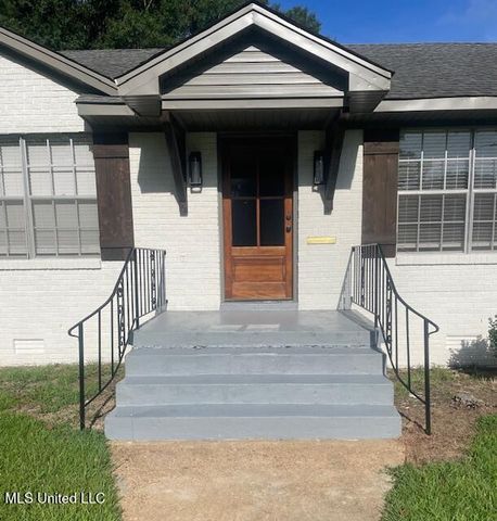 124 Mcclure Street, Senatobia, MS 38668