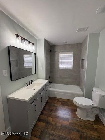 124 Mcclure Street, Senatobia, MS 38668