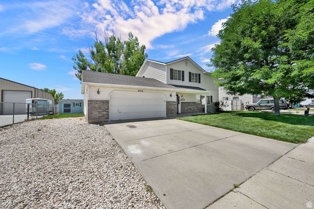 4753 S 4125 W, Roy, UT 84067