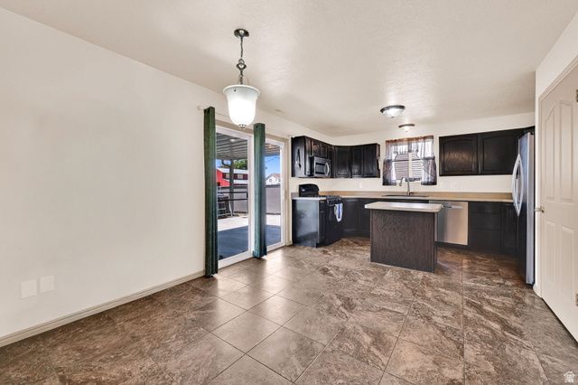 4753 S 4125 W, Roy, UT 84067