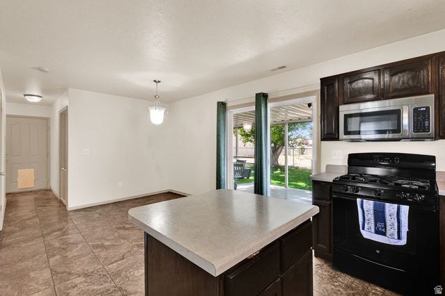 4753 S 4125 W, Roy, UT 84067