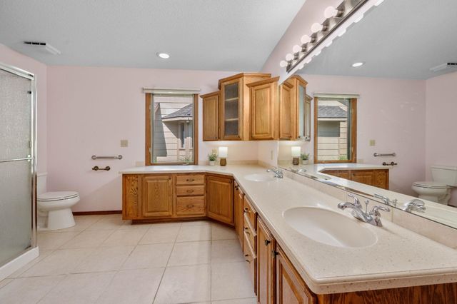 238 N Mesa St, Wichita, KS 67212