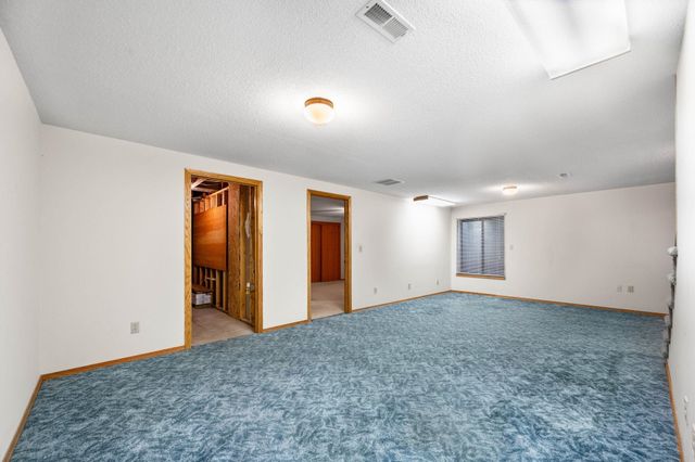 238 N Mesa St, Wichita, KS 67212