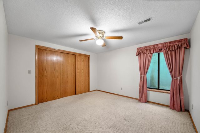 238 N Mesa St, Wichita, KS 67212