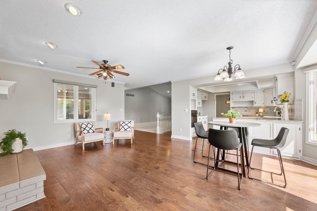 238 N Mesa St, Wichita, KS 67212