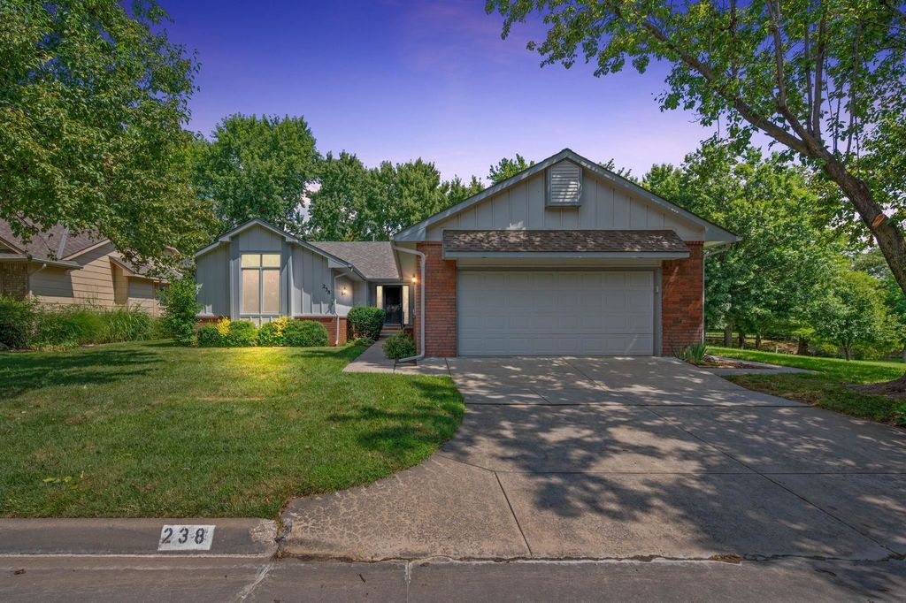 238 N Mesa St, Wichita, KS 67212