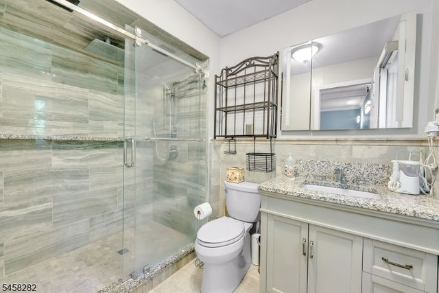 10 Catherine Ter, Byram Twp., NJ 07821