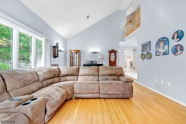 10 Catherine Ter, Byram Twp., NJ 07821