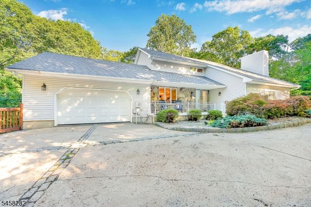 10 Catherine Ter, Byram Twp., NJ 07821