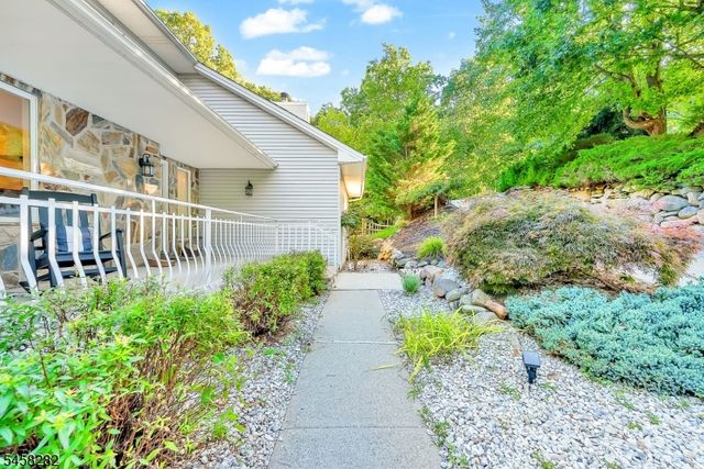10 Catherine Ter, Byram Twp., NJ 07821