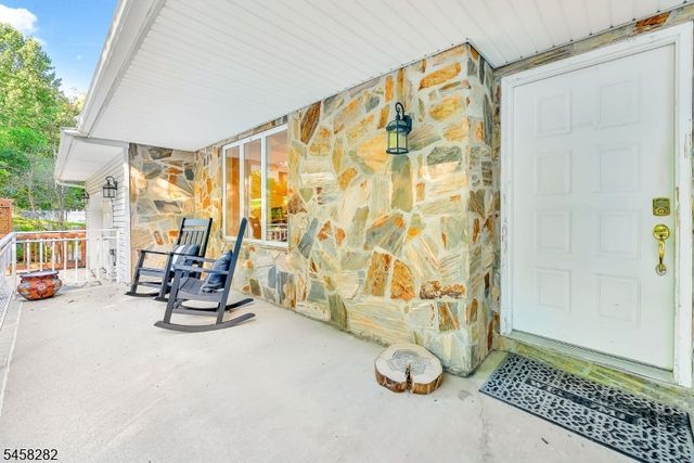10 Catherine Ter, Byram Twp., NJ 07821