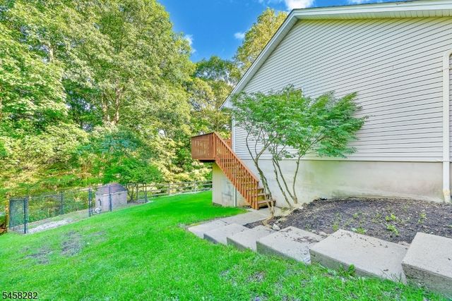 10 Catherine Ter, Byram Twp., NJ 07821