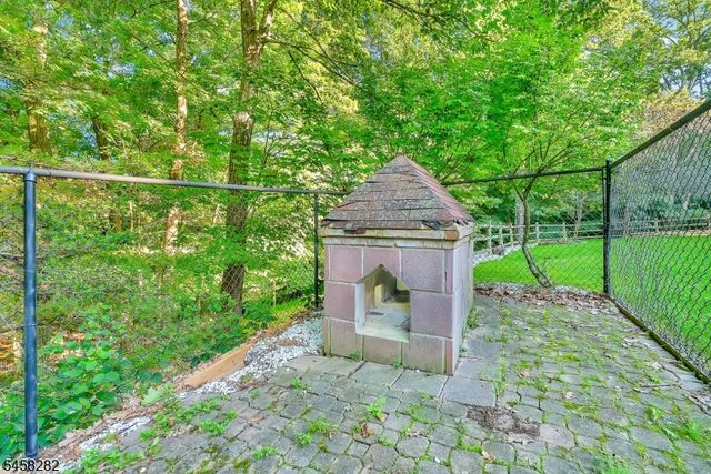 10 Catherine Ter, Byram Twp., NJ 07821