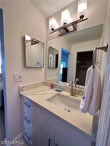 10686 GULFSHORE DR 304 A, Naples, FL 34108