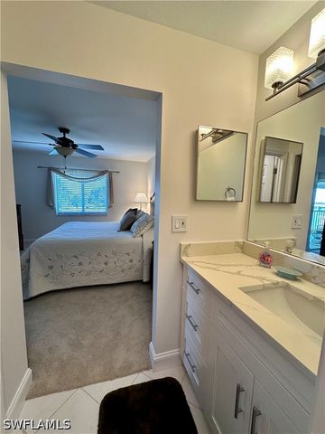 10686 GULFSHORE DR 304 A, Naples, FL 34108