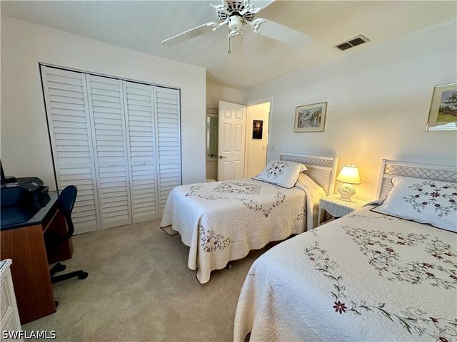 10686 GULFSHORE DR 304 A, Naples, FL 34108