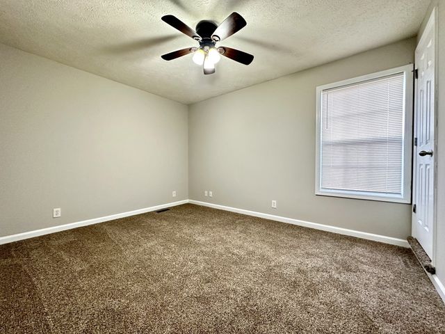 400 Condor Ct Apt C, Clarksville, TN 37042