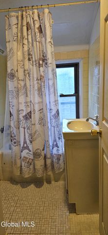 1235 First Avenue, Schenectady, NY 12303