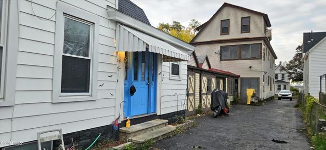 1235 First Avenue, Schenectady, NY 12303