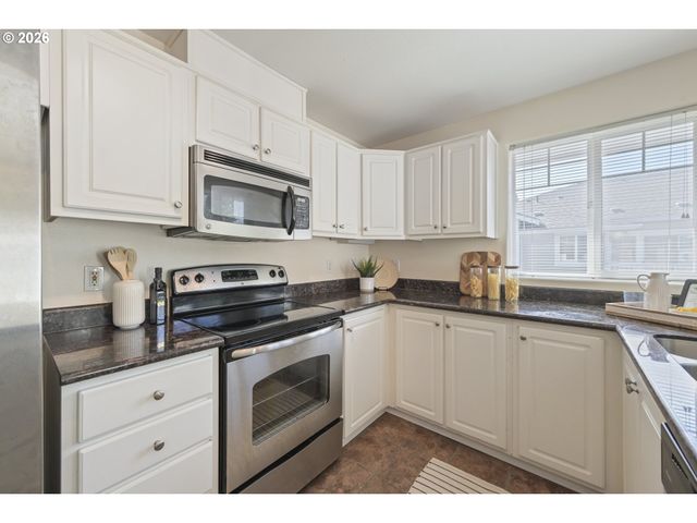 16268 Sw AUDUBON St 203, Beaverton, OR 97003