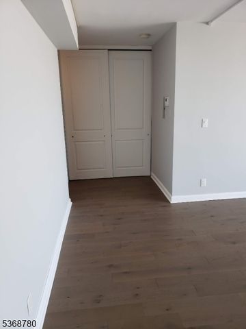 6050 Kennedy Blvd, West New York Town, NJ 07093